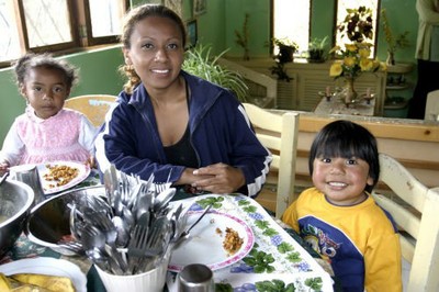 Mother and children at Ibarra, Ecuador
