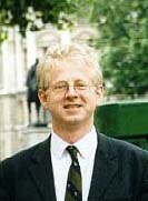 Richard.Curtis (Londres 1999) crop.jpg