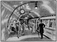 Croquis que muestra una docena de personas de pie en una plataforma de tren subterráneo con un tren parado en la plataforma. Varios más personas son visibles en el interior del tren, que tiene las palabras