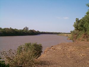 Omo río cerca Omorati