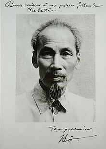 Ho Chi Minh 1946 et Signature.jpg
