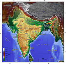 Map of India. A maior parte da Índia é amarelo (elevação 100-1000 m). Algumas áreas do sul e do leste meados de são marrom (acima de 1000 m). Principais vales fluviais são verde (abaixo de 100 m).