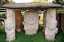 Parque Arqueológico de San Agustín - Tumb with deity.jpg