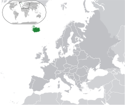 Localização da Islândia (verde escuro) na Europa (cinza escuro) - [Legend]